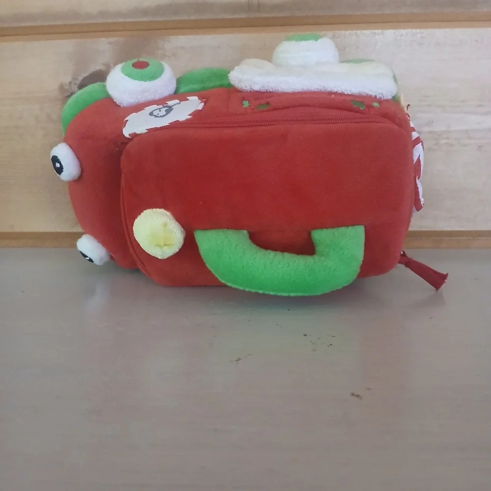 Gund‎ Firetruck Plush Carry Along Fire Truck Play Set Zipper Soft Dog Santa D52